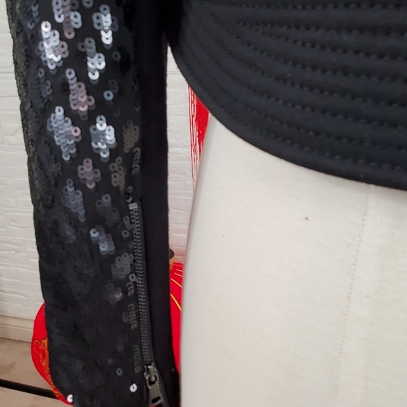 Black Matt sequin jacket - Picture 3 of 12